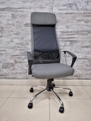 Кресло Barneo K-116 для персонала (серая ткань, черная сетка) в Лысьве - lysva.mebel-74.com | фото